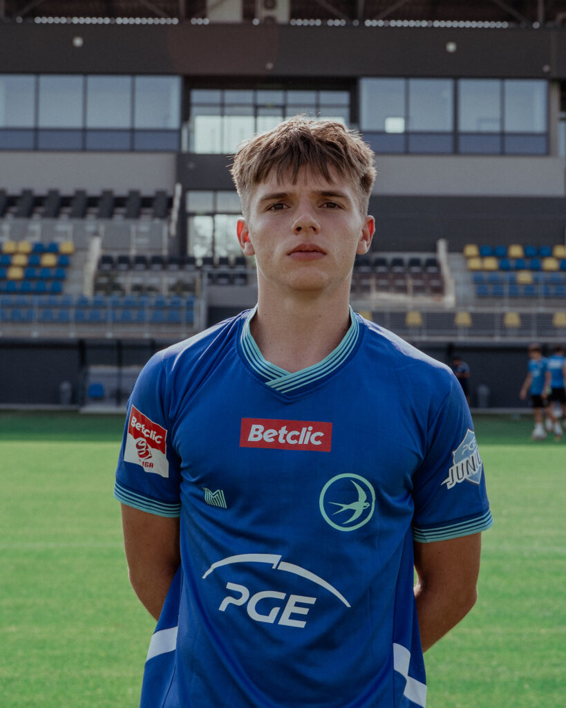 Portret Alana Mazura, ucznia i zawodnika Zespołu Szkół Mistrzostwa Sportowego ZKS Unia Tarnów.